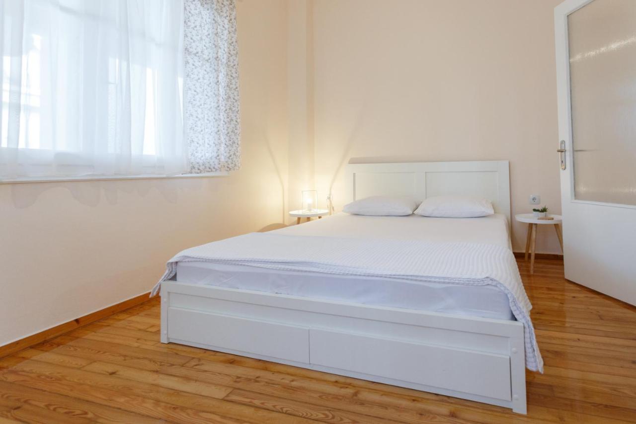 Centro Home كالاماتا المظهر الخارجي الصورة