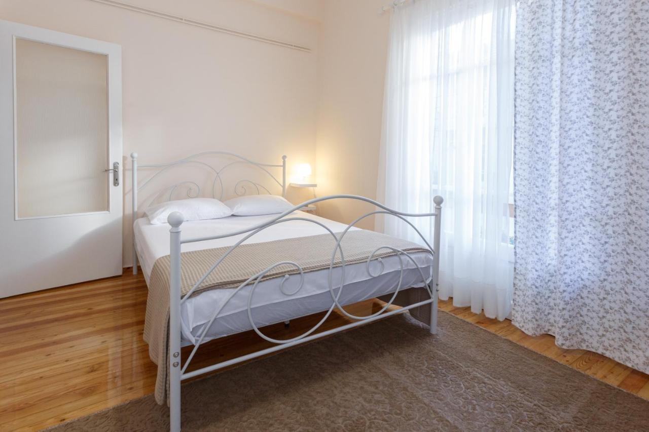 Centro Home كالاماتا المظهر الخارجي الصورة